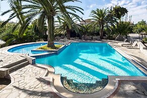 Maria Suites