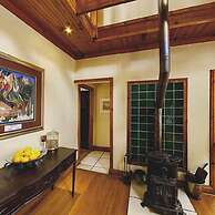 Lagoon Lodge
