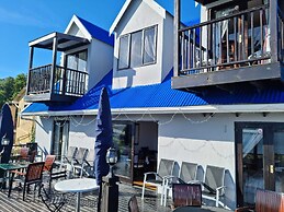 Lagoon Lodge