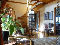 Lagoon Lodge