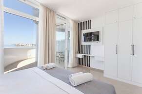 Sunset Split Rooms