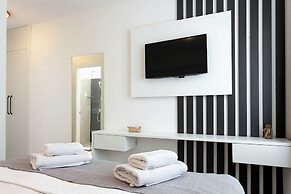 Sunset Split Rooms