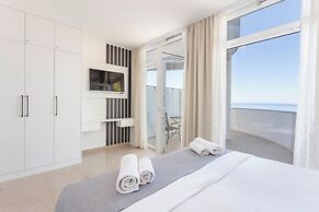 Sunset Split Rooms