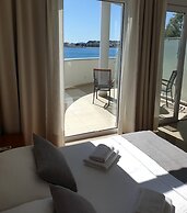 Sunset Split Rooms