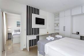 Sunset Split Rooms
