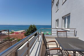 Sunset Split Rooms
