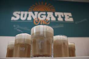 Onefam Sungate