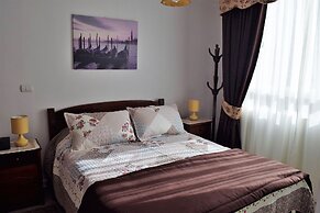 Almond Suite - San Francisco