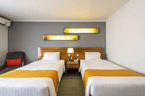 Maple Hotel
