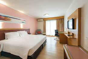 Maple Hotel