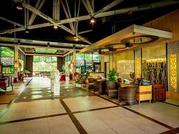 Beringgis Beach Resort & Spa