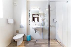 Hotel Mint