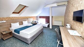 Hotel Mint