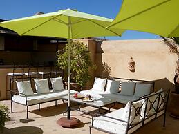 Riad Signature