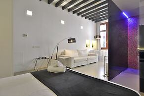 Lonja Suites Apartments