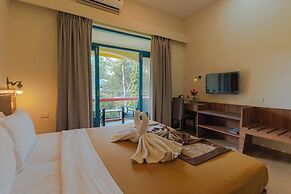 Carina Beach Resort