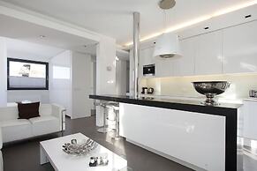 Thomsen Apartments