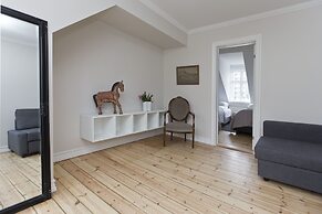 Thomsen Apartments