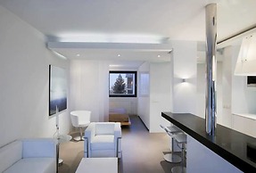 Thomsen Apartments