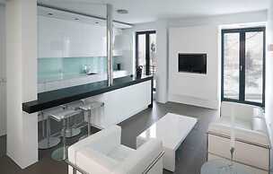 Thomsen Apartments