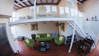 Atrium Miraflores