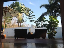 De Chom Villa