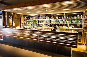 Grand Hotel Rockdale