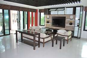 Ocean Breeze Residence