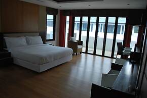 Ocean Breeze Residence