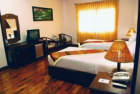 Sengtawan Riverside Hotel