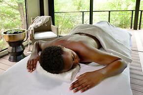 Lokuthula Lodges