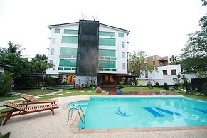 Hotel M