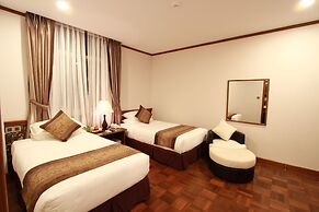 Hotel M