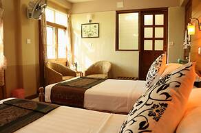 Royal City Hotel