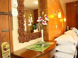 Royal City Hotel