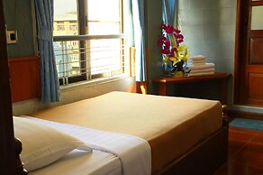 Royal City Hotel