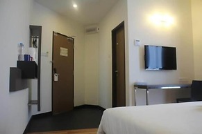 Fuller Hotel