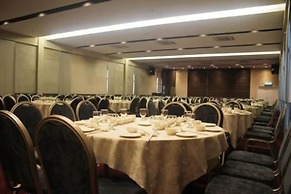 Fuller Hotel