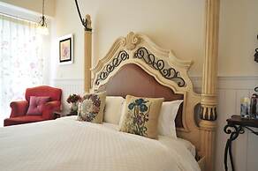 Full Sun House B&B