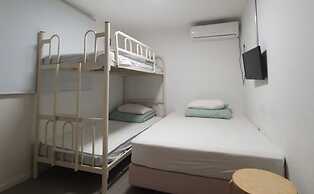 Hostel Maro