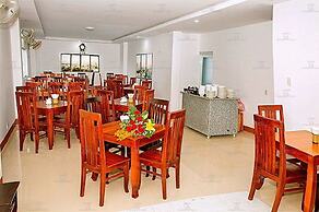 Golden Tulip Hotel