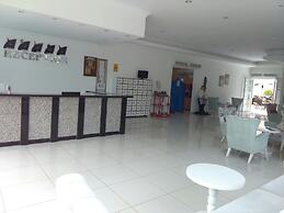 Karbel Beach Hotel