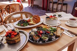 Lill Maison Hotel & City Club