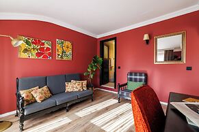 Lill Maison Hotel & City Club