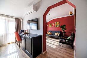 Lill Maison Hotel & City Club
