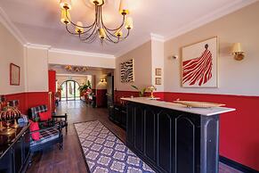 Lill Maison Hotel & City Club