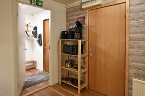 Abisko Guesthouse  & Activities