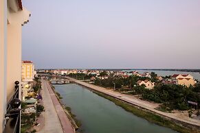 River Suites Hoi An Hotel