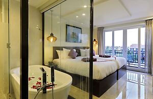 River Suites Hoi An Hotel