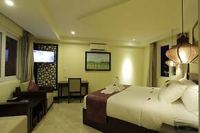 River Suites Hoi An Hotel
